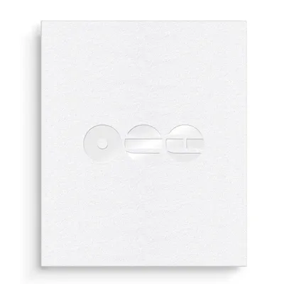 Portada del libro Arraigado en Corea de BTS por Bighit Music
