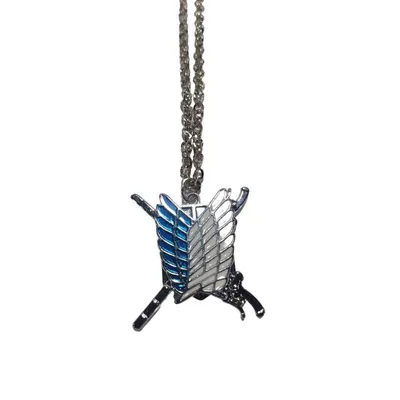 Collar Alas de la Libertad Ataque a los Titanes con dije metálico