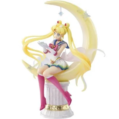Figura Usagi Tsukino sentada en luna creciente Sailor Moon