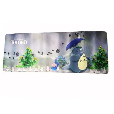 Mousepad Totoro bajo la lluvia con paisaje Studio Ghibli