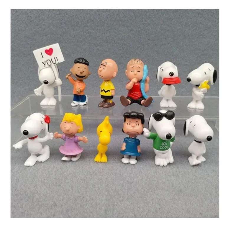 Set de 12 figuras Snoopy y personajes de Peanuts