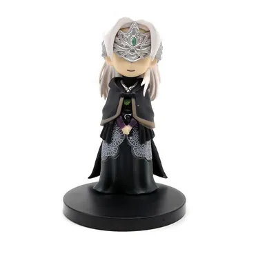 Figura Fire Keeper Dark Souls con armadura plateada y túnica negra
