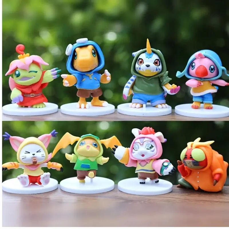 Set de 8 figuras Digimon en bases blancas
