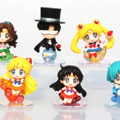 Set de 6 figuras Sailor Moon con personajes principales