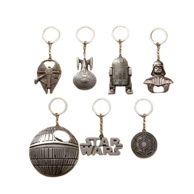 Siete llaveros Star Wars con Halcón Milenario, Estrella de la Muerte, R2-D2, Darth Vader y símbolos Jedi