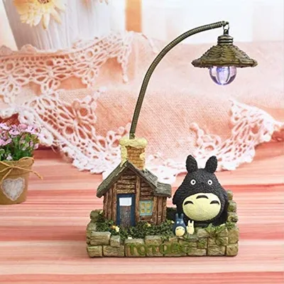 Lámpara Mi Vecino Totoro con casa de campo y farol decorativo